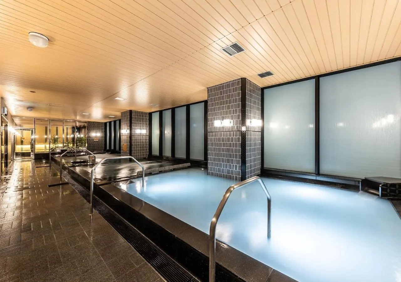 Apa Hotel & Resort Osaka Umeda Eki Tower 3*,  日本