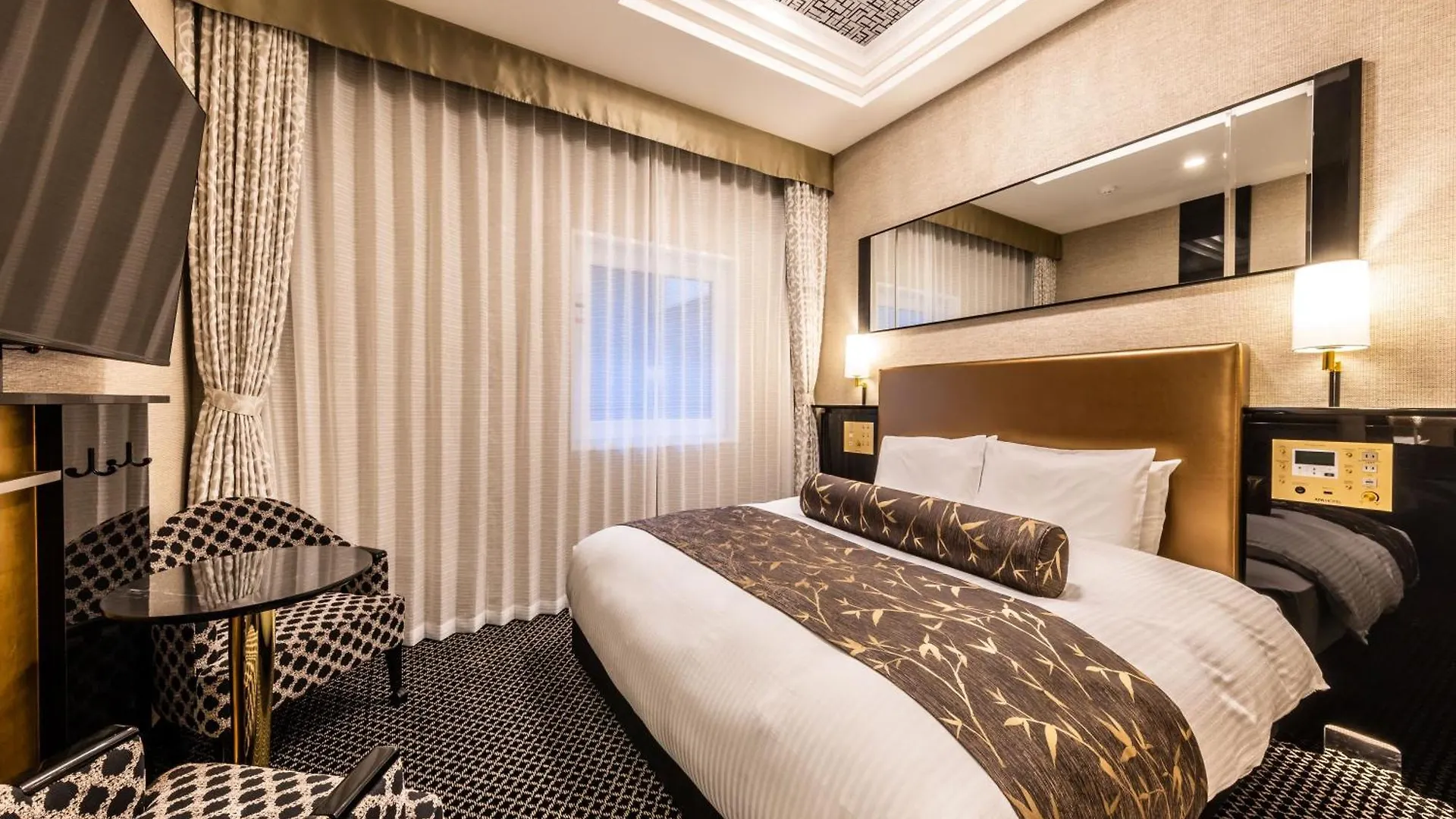 Apa Hotel & Resort Osaka Umeda Eki Tower 3*,